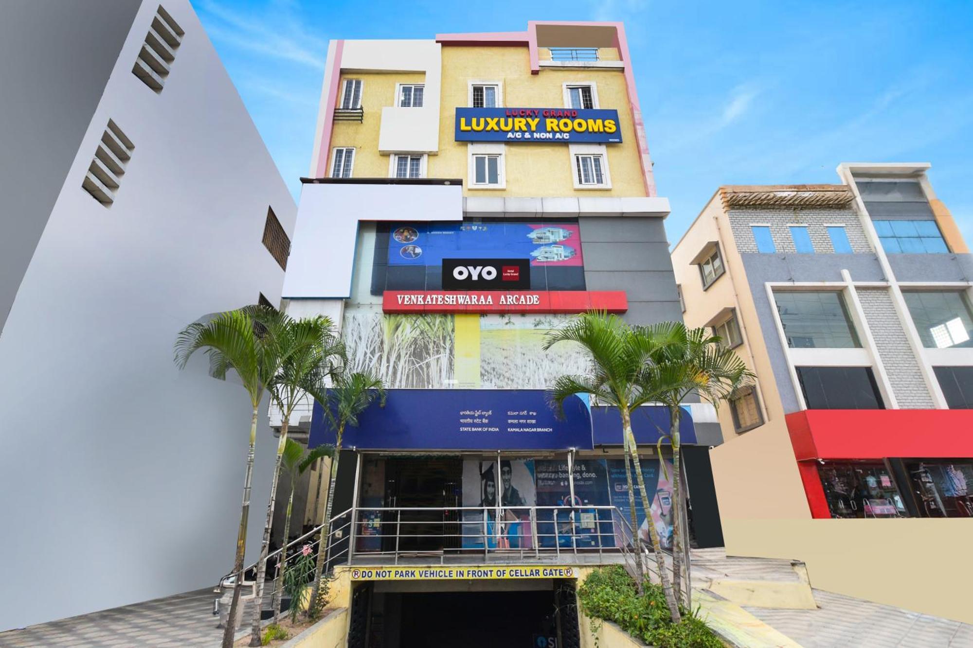 Hotel O Lucky Grand Haiderabad Buitenkant foto