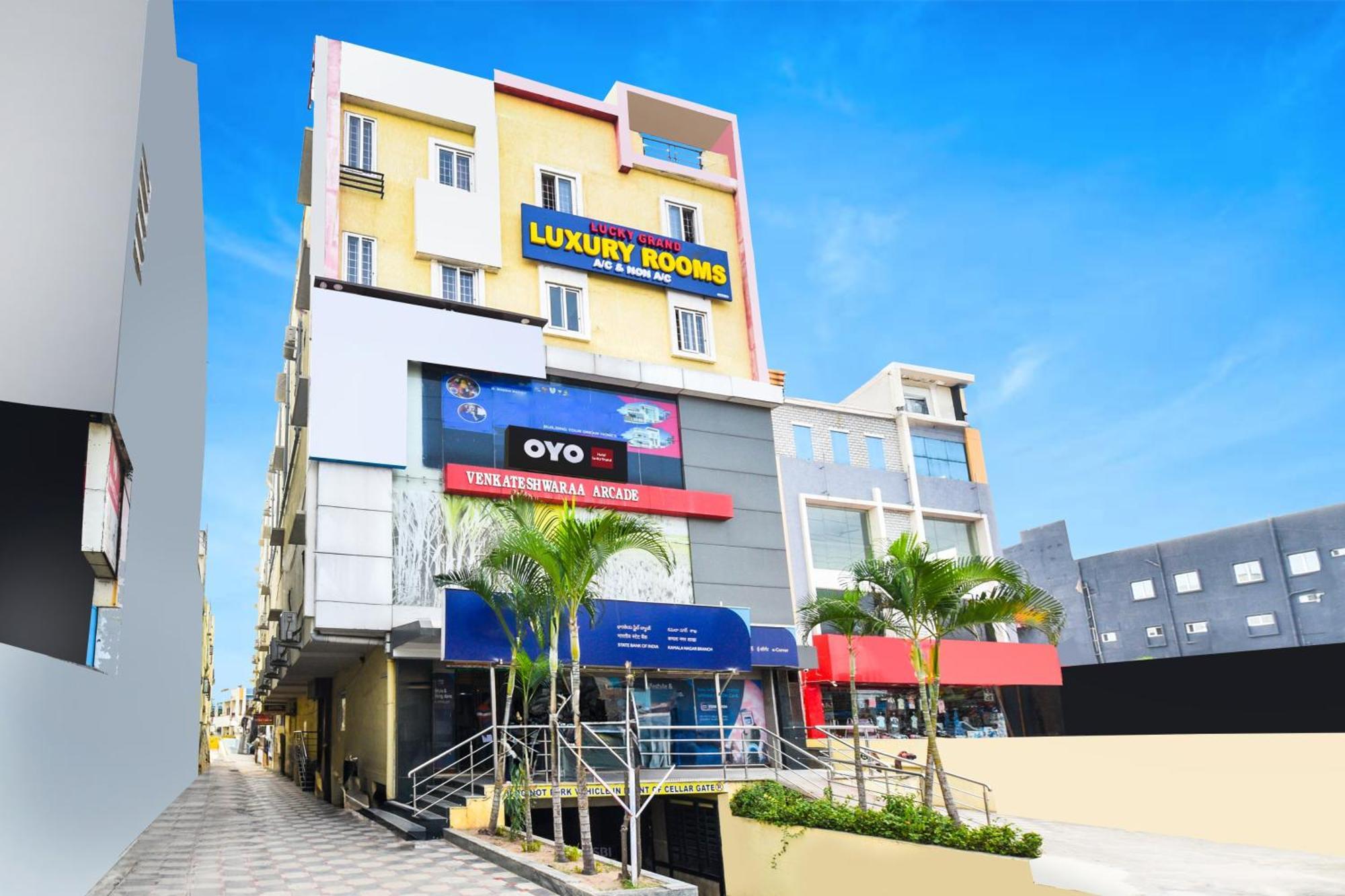 Hotel O Lucky Grand Haiderabad Buitenkant foto